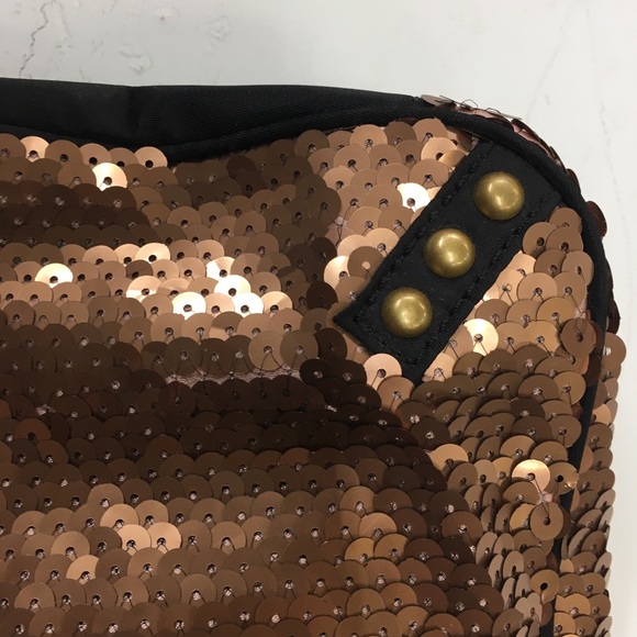 R&Em Sequins Clutch - Picture 5 of 8